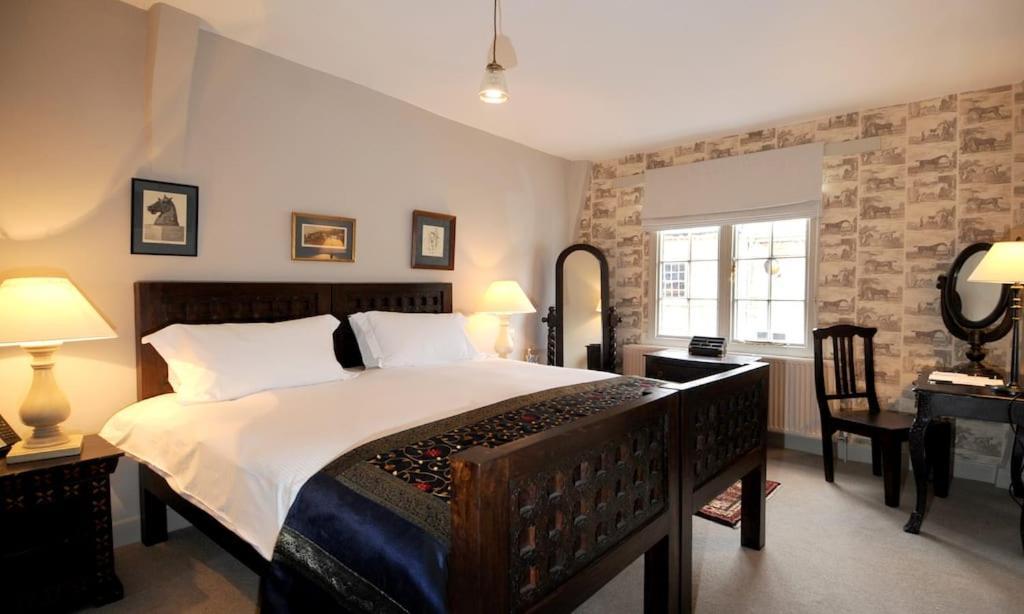 The Bull And Swan Hotel Stamford Exterior photo